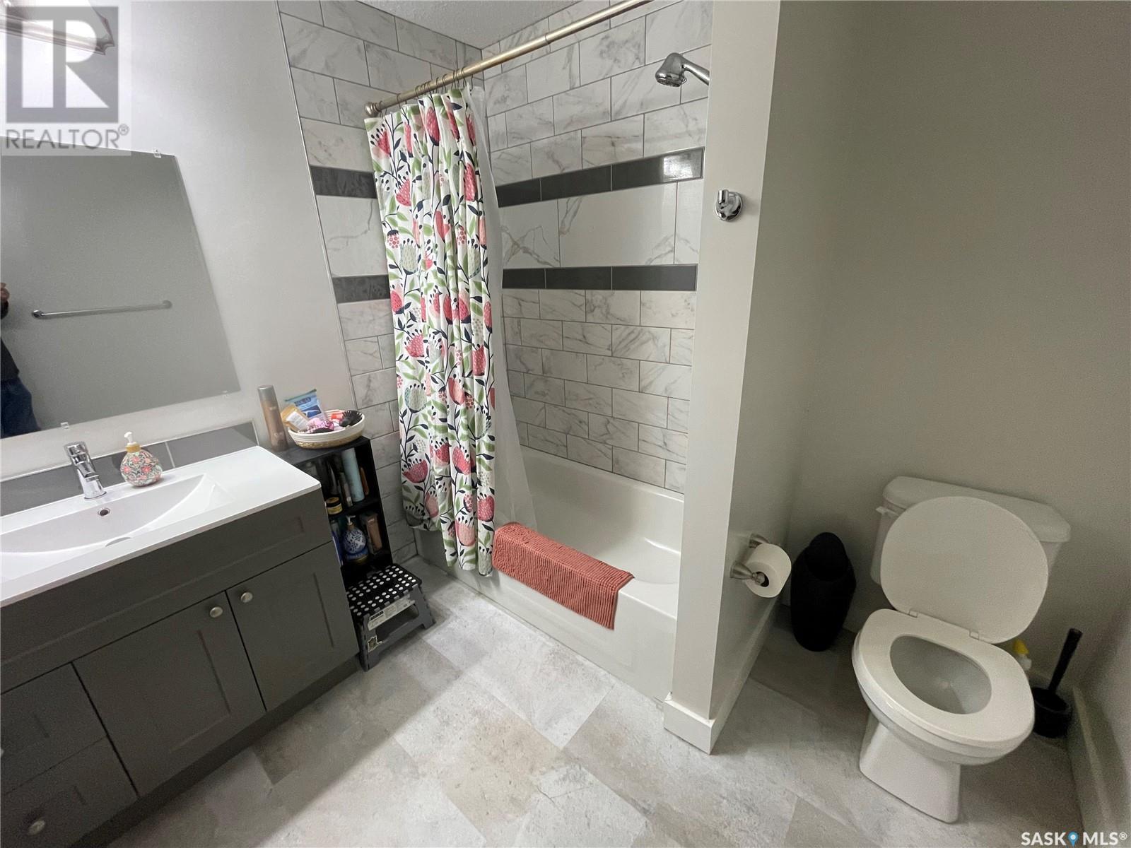 409 4th Street W, Meadow Lake, Saskatchewan  S9X 1Y4 - Photo 10 - SK005561