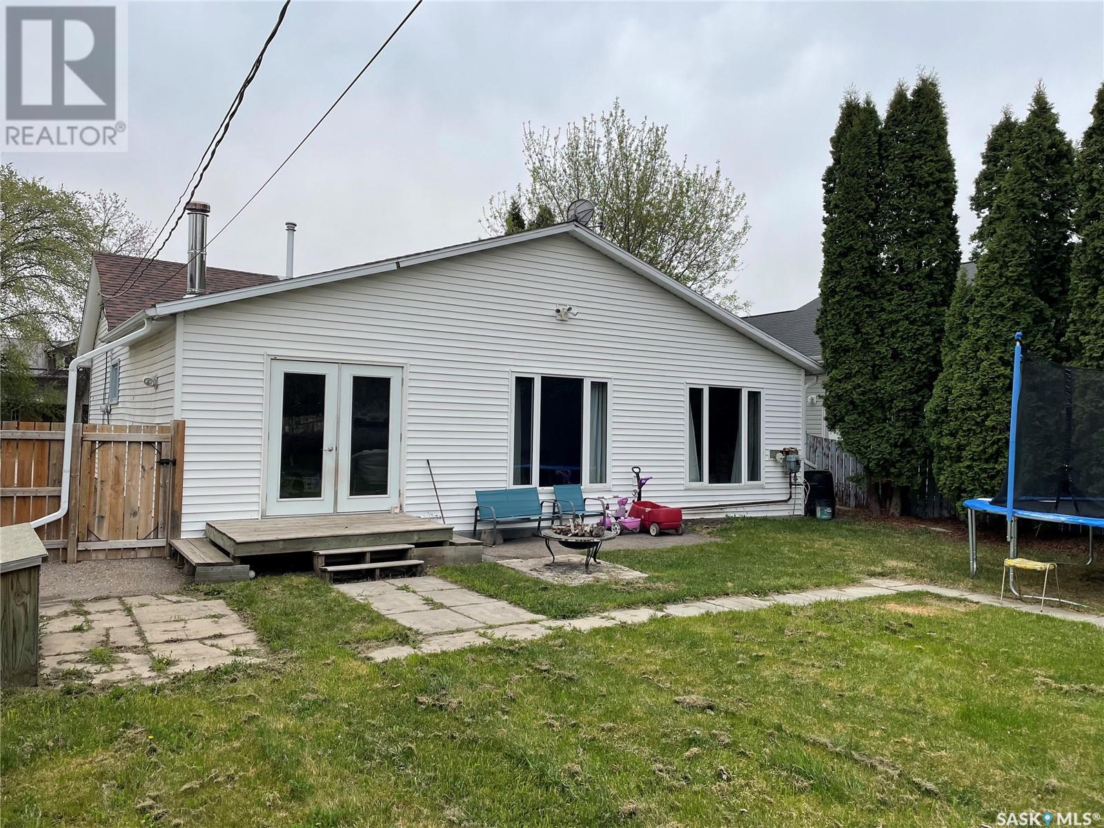 409 4th Street W, Meadow Lake, Saskatchewan  S9X 1Y4 - Photo 27 - SK005561