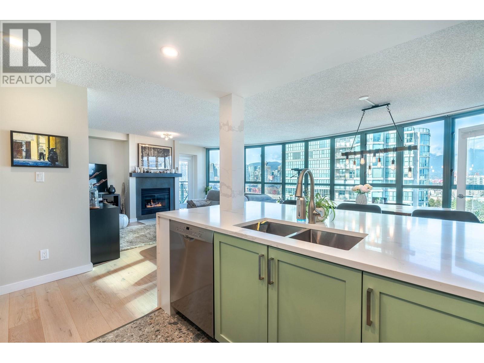 1703 1188 Quebec Street, Vancouver, British Columbia  V6A 4B3 - Photo 17 - R3006980