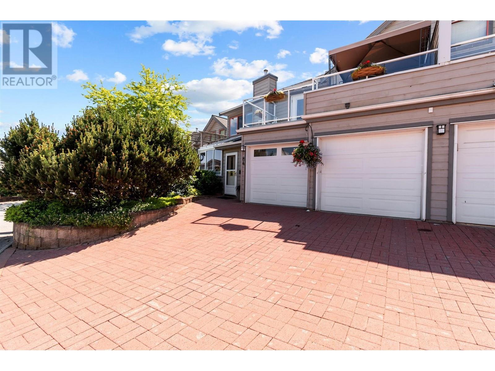 84 323 GOVERNORS COURT, new westminster, British Columbia V3L5S6