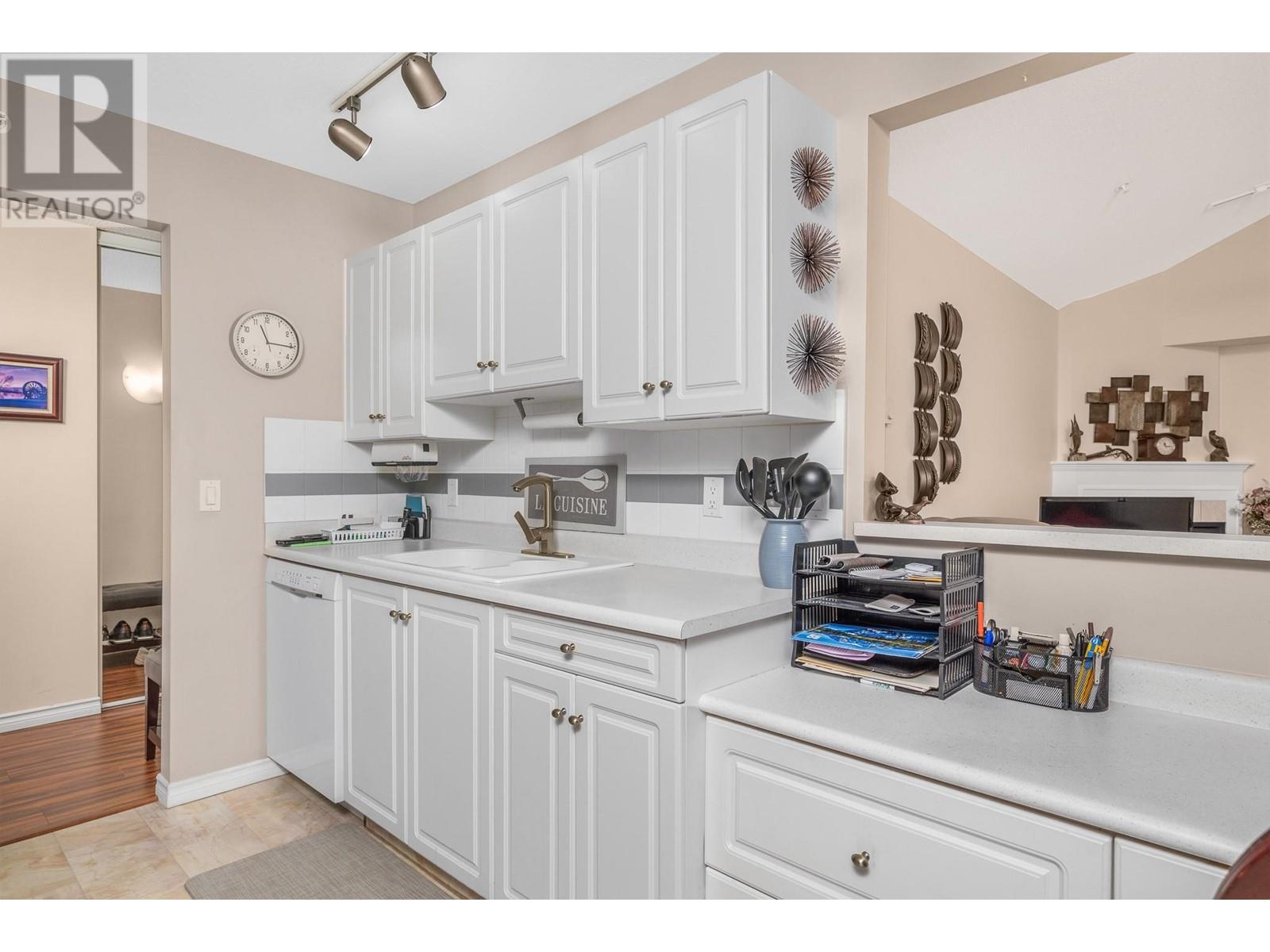 3301 Centennial Drive Unit# 401, Vernon, BC V1T2T8