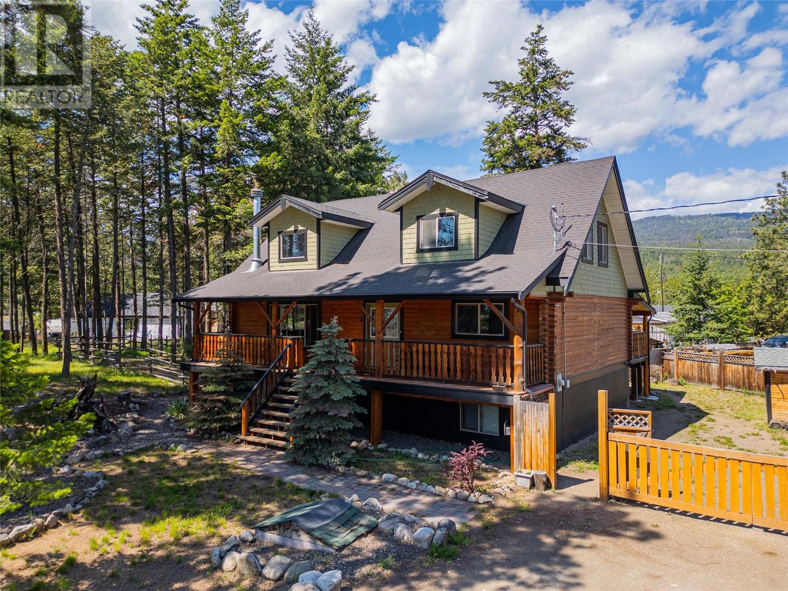 7282 Dunwaters Road, Kelowna, British Columbia  V1Z 3W4 - Photo 2 - 10348844