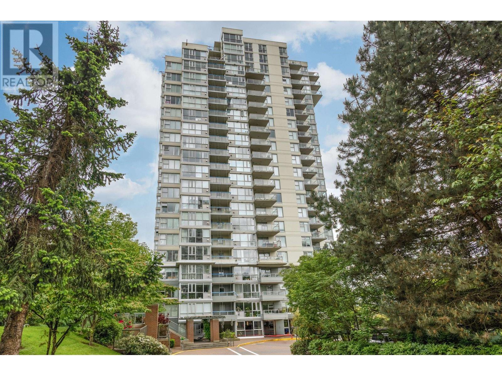 903 235 GUILDFORD WAY, port moody, British Columbia