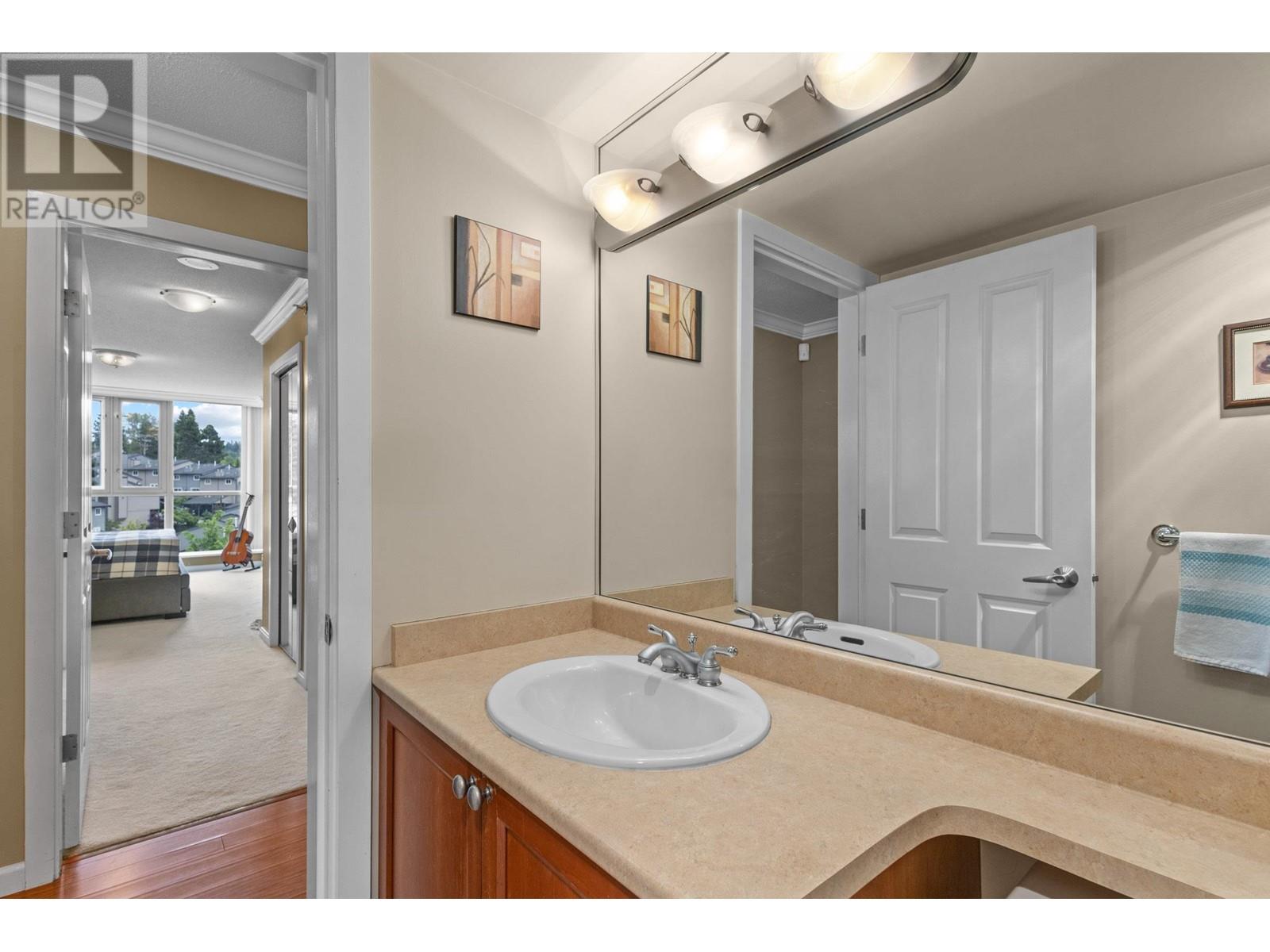 903 235 Guildford Way, Port Moody, British Columbia  V3H 5L8 - Photo 11 - R3007407