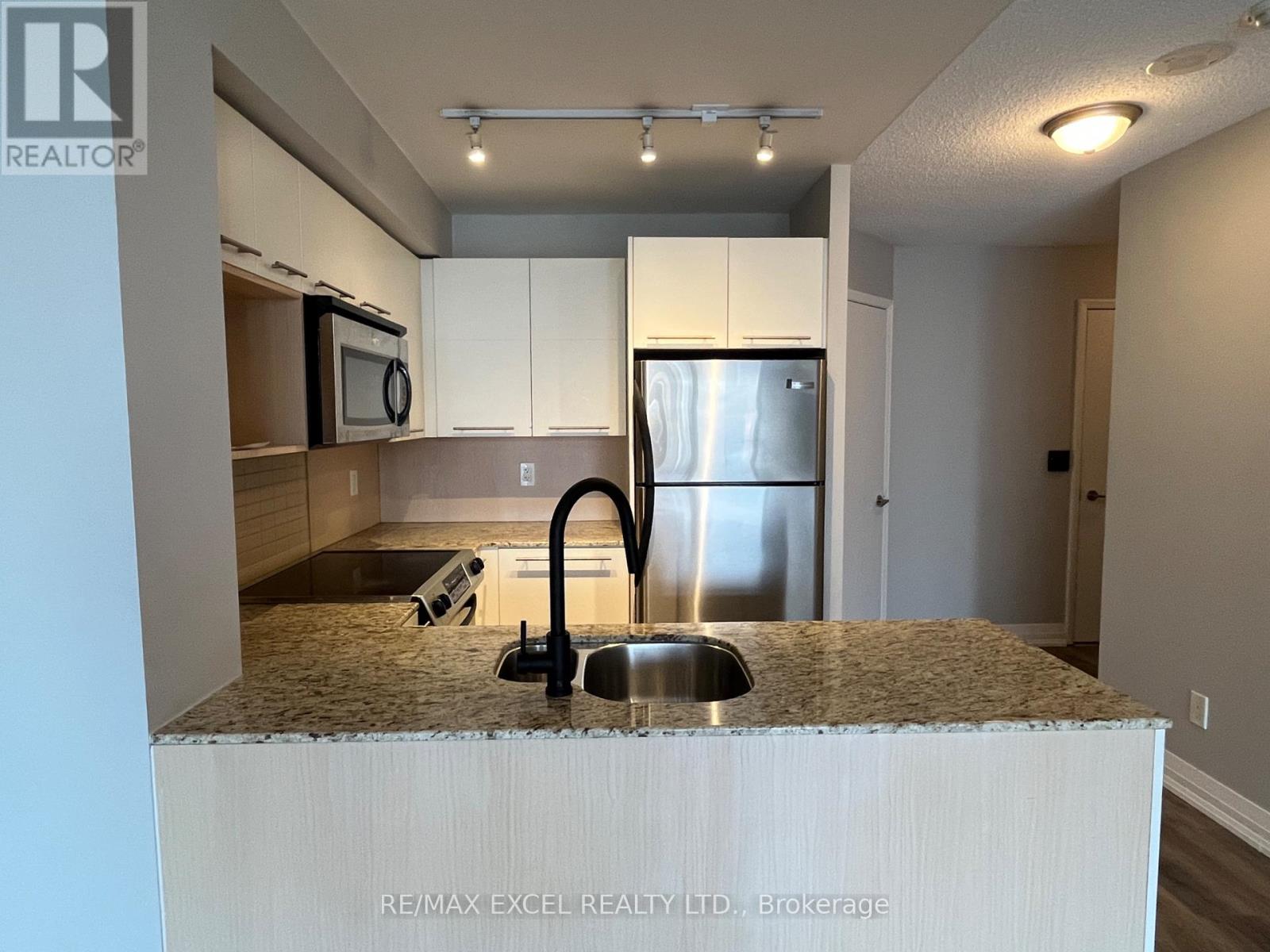 1610 - 21 Carlton Street, Toronto, Ontario  M5B 1L3 - Photo 18 - C12174805