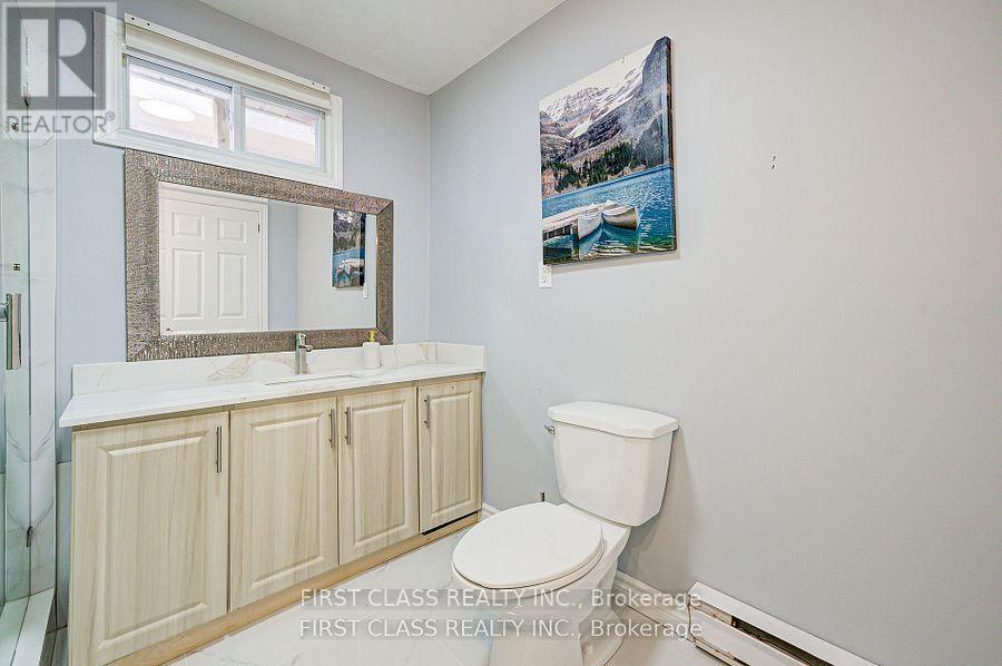 17 Willowbank Avenue, Richmond Hill, Ontario  L4E 3B4 - Photo 19 - N12174808