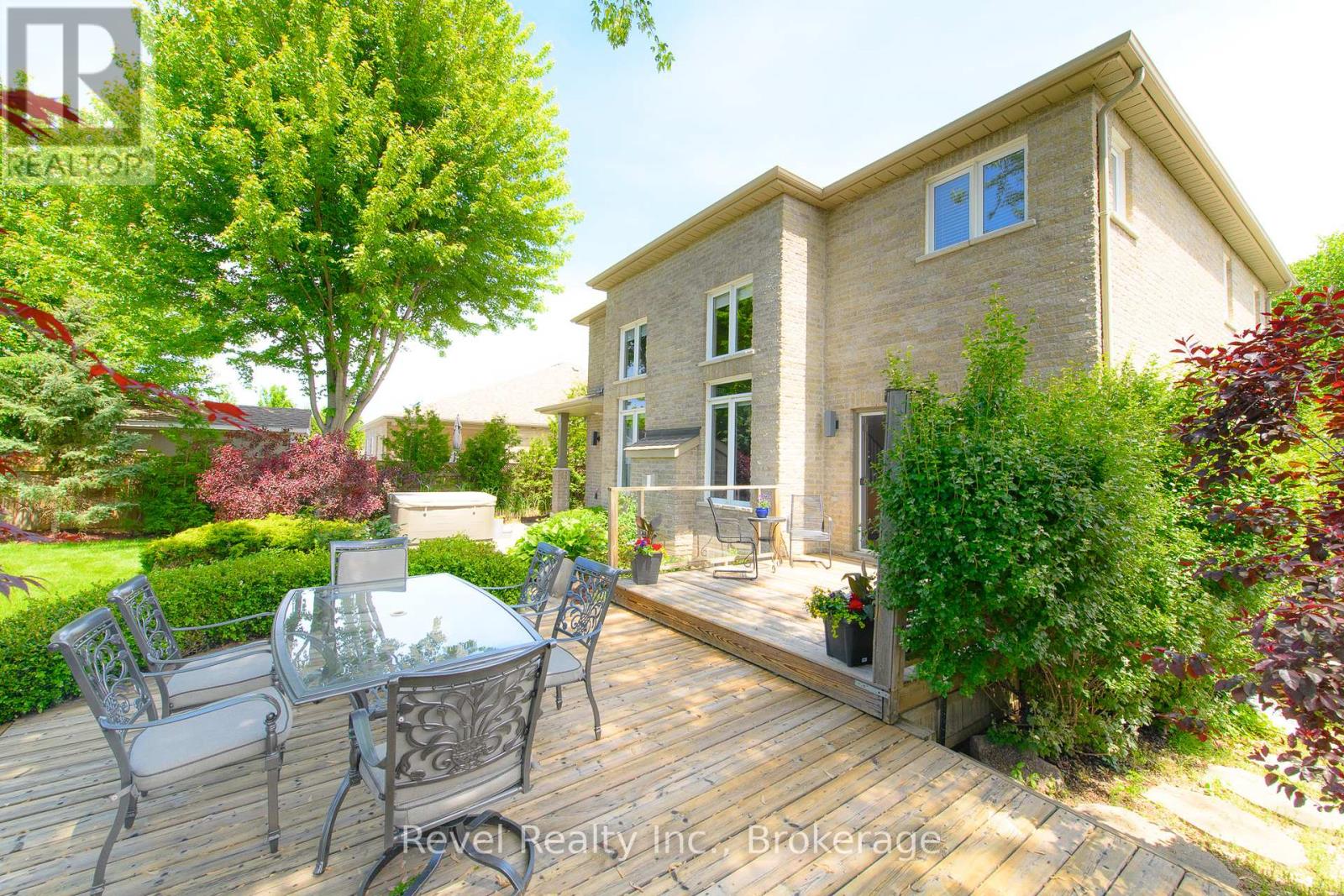 Property at 22 KELLS CRESCENT image 3