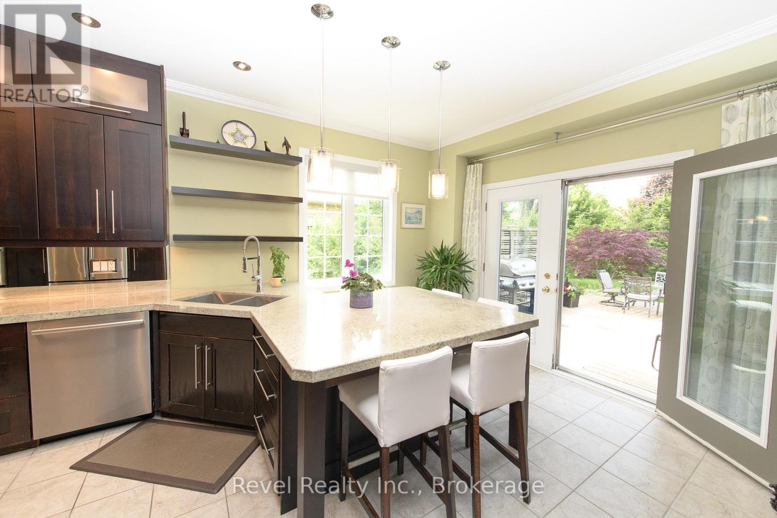 22 Kells Crescent, Collingwood, Ontario L9Y 0A8 - Photo 6 - S12024738