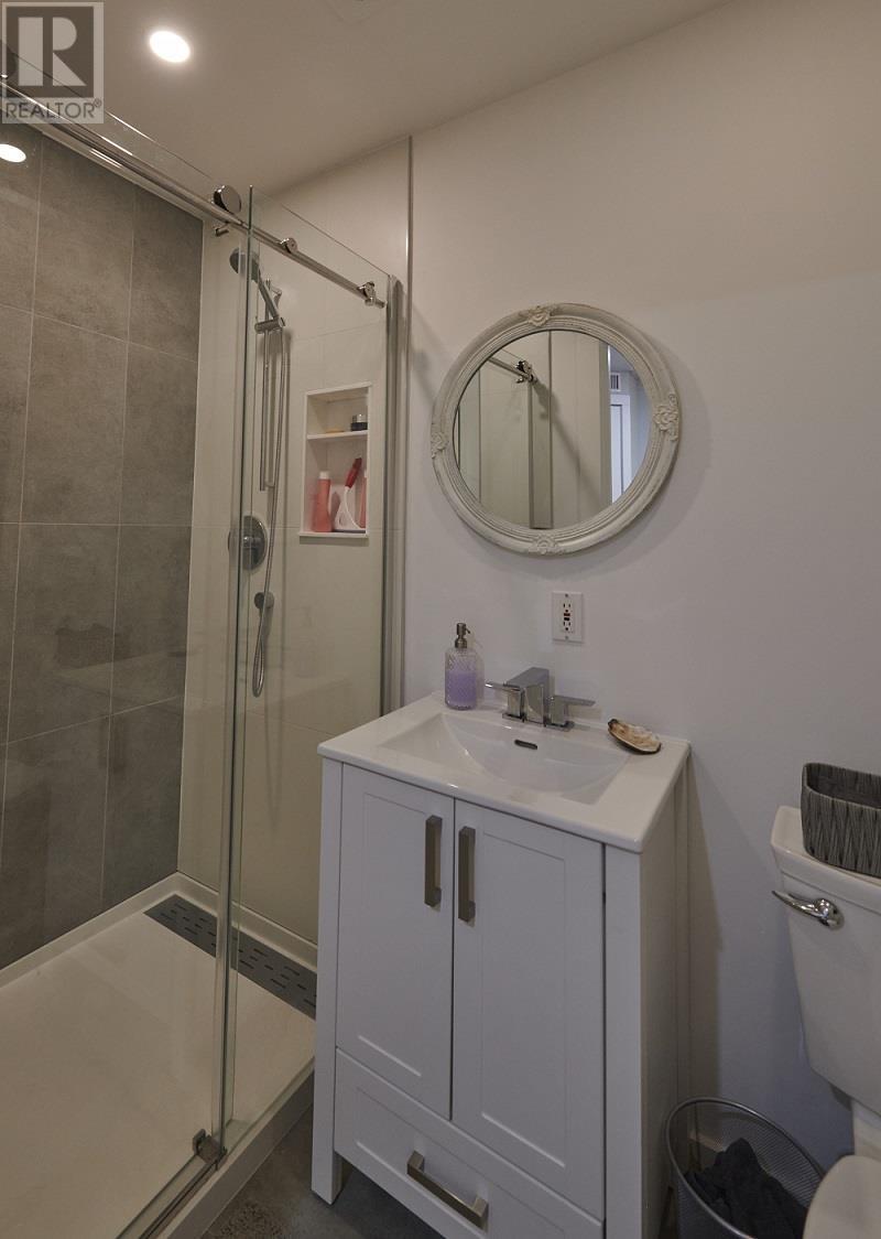 1454 Davidson Road, Gibsons, British Columbia  V0N 1V6 - Photo 19 - R3006932