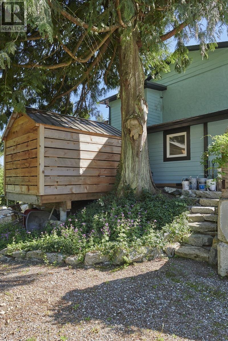 1454 Davidson Road, Gibsons, British Columbia  V0N 1V6 - Photo 32 - R3006932