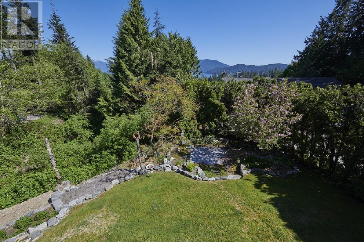 1454 Davidson Road, Gibsons, British Columbia  V0N 1V6 - Photo 37 - R3006932