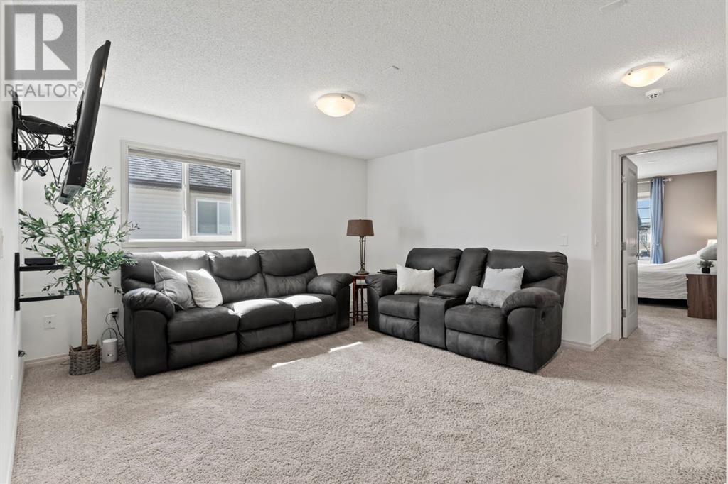 139 Drake Landing Heath, Okotoks, Alberta  T1S 0G8 - Photo 18 - A2224845