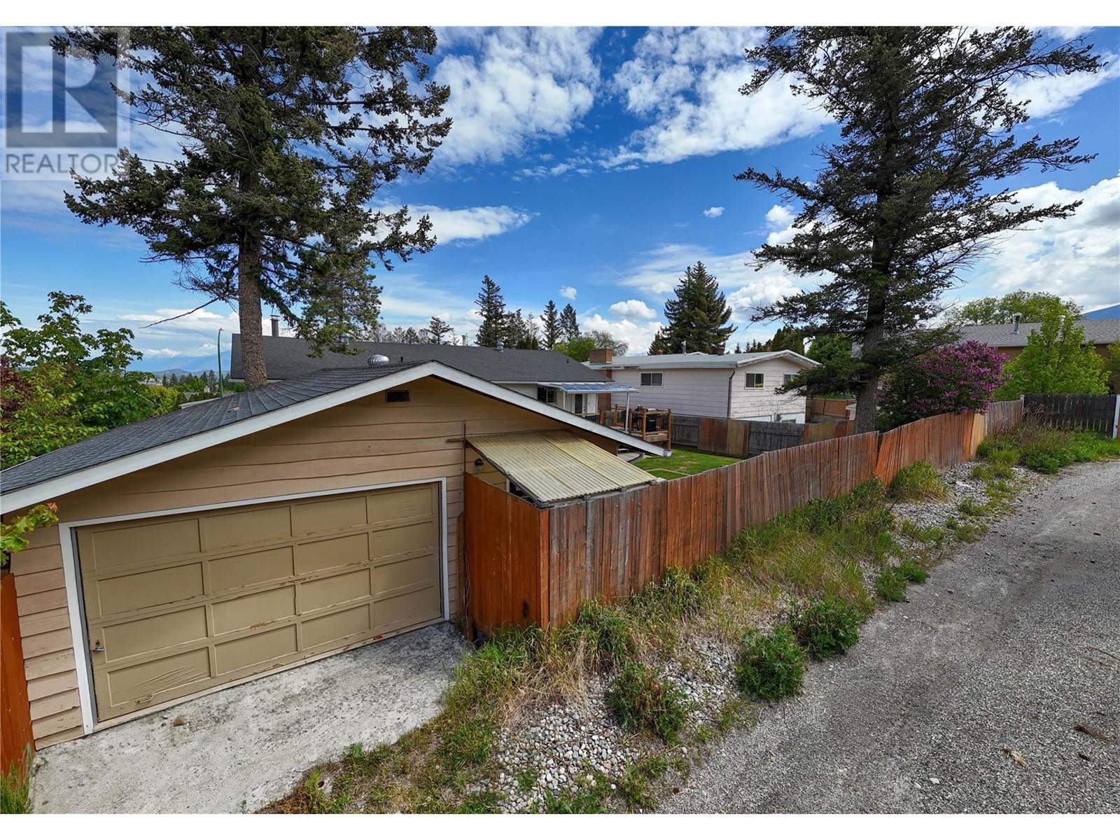 21 Oak Drive Drive S, Cranbrook, British Columbia  V1C 4W2 - Photo 54 - 10349163