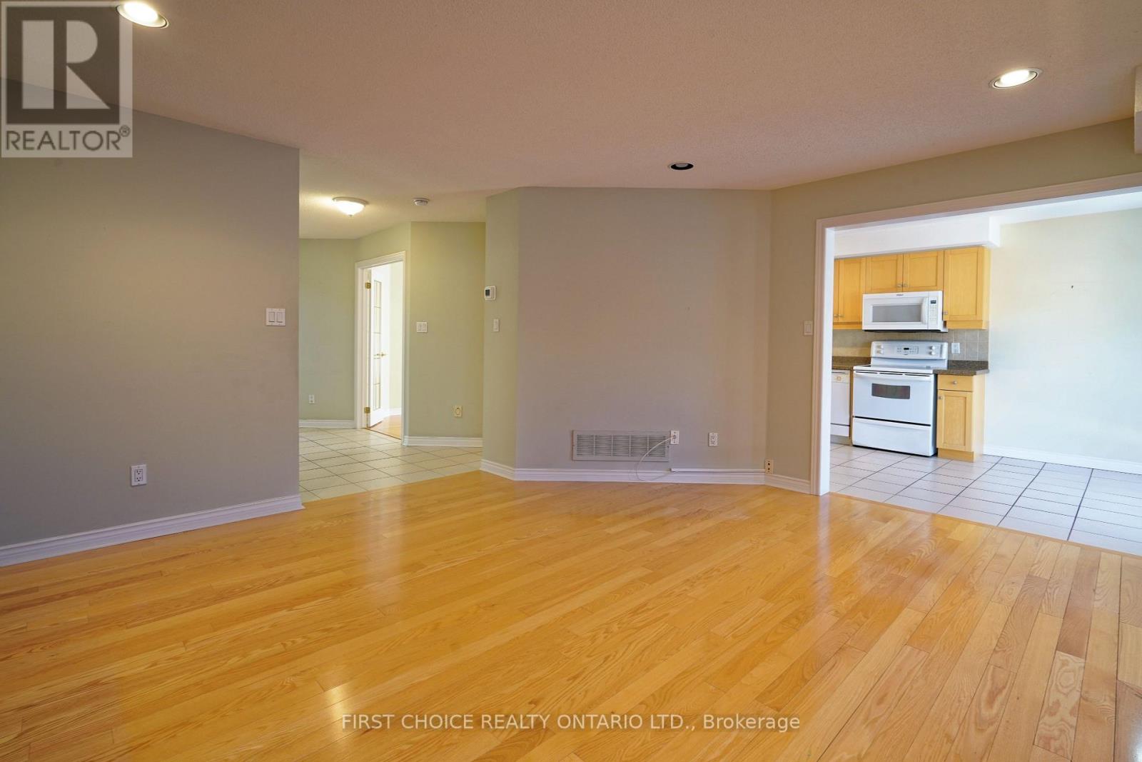 6 Forest Link Court, New Tecumseth (Alliston), Ontario  L9R 2A1 - Photo 11 - N12170733
