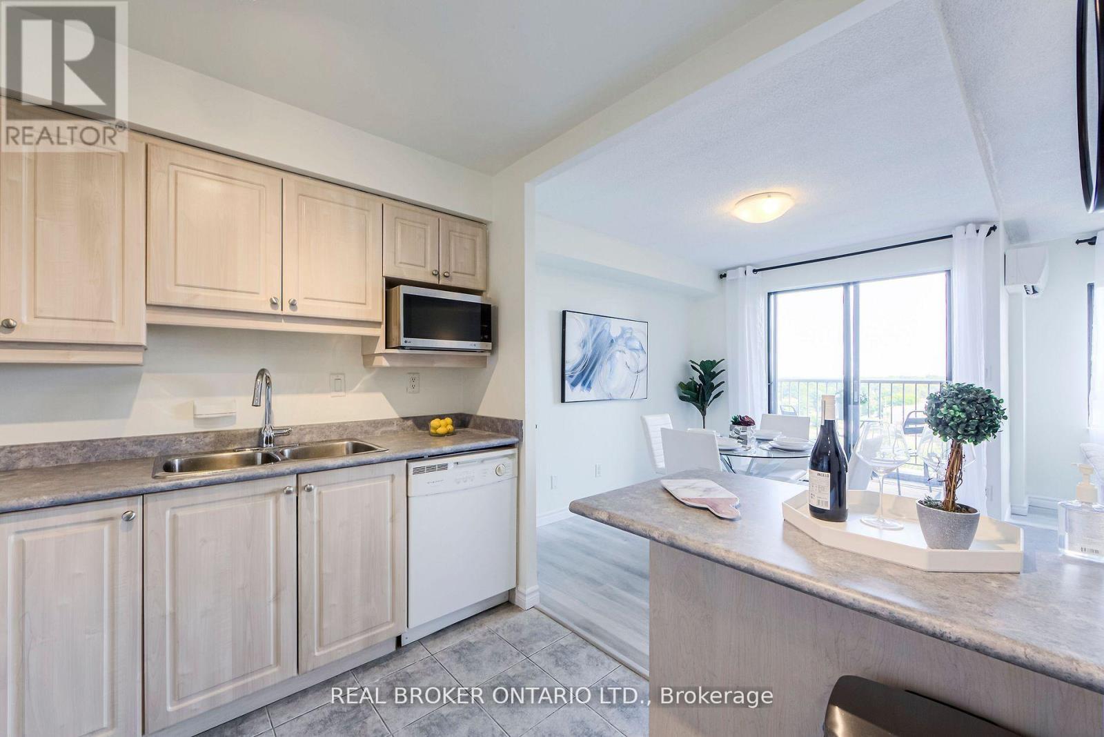 611 - 1000 Cedarglen Gate, Mississauga, Ontario  L5C 3Z5 - Photo 14 - W12174817