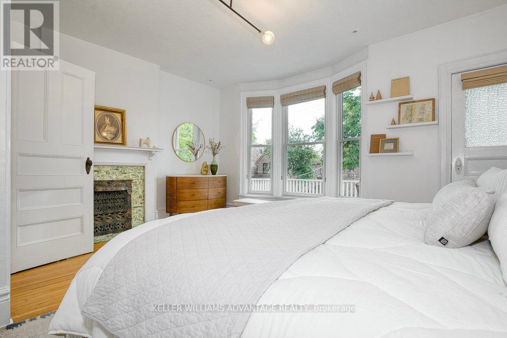 119 Macdonell Avenue, Toronto, Ontario  M6R 2A4 - Photo 34 - W12174818
