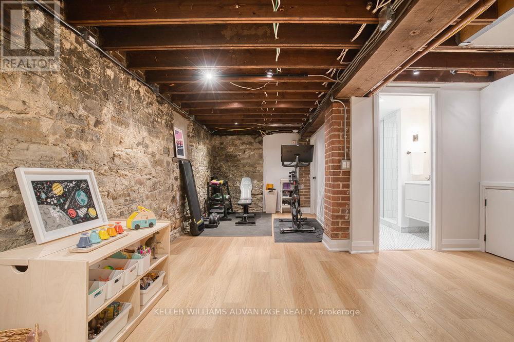 119 Macdonell Avenue, Toronto, Ontario  M6R 2A4 - Photo 46 - W12174818