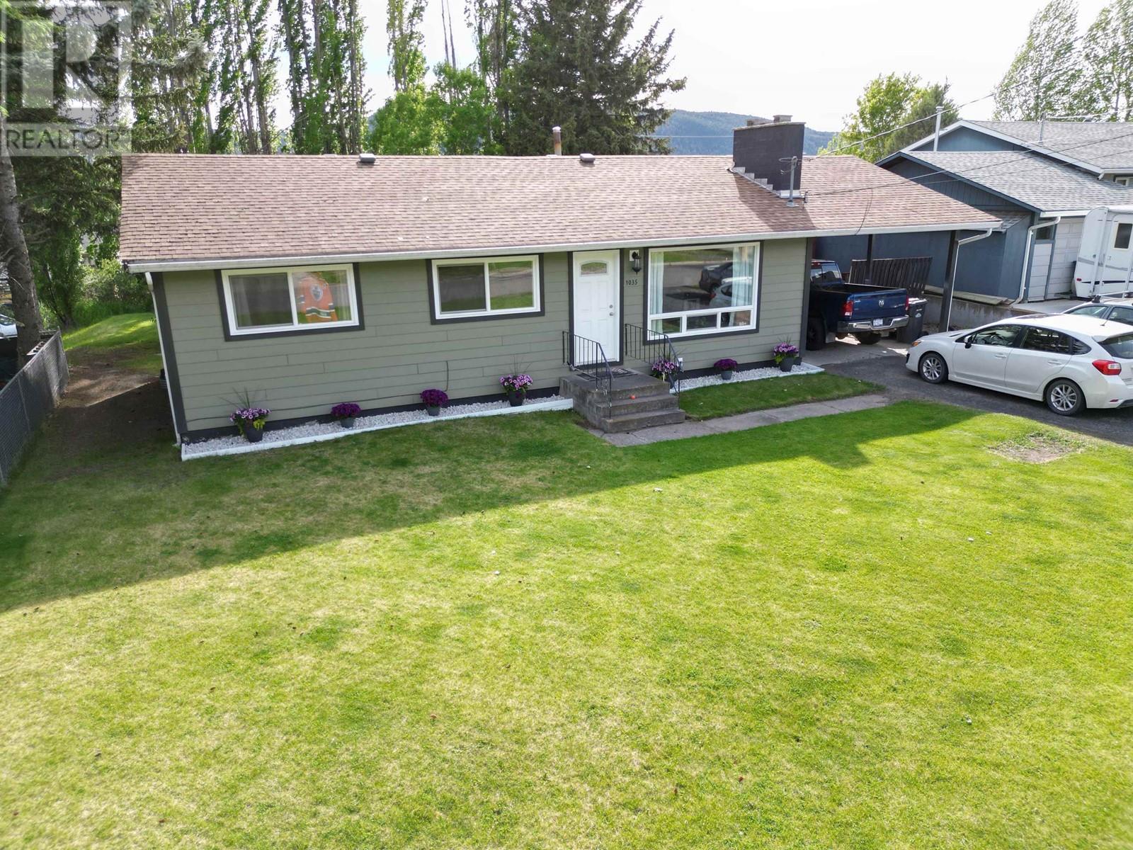 Property at 1035 N NINTH AVENUE image 1