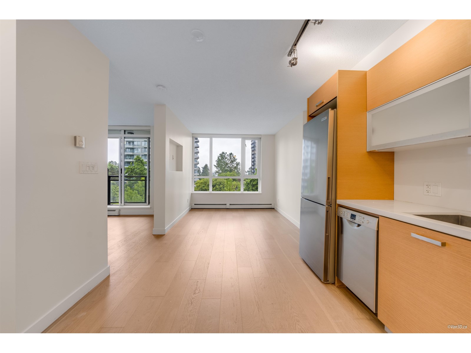401 13380 108 AVENUE, surrey, British Columbia
