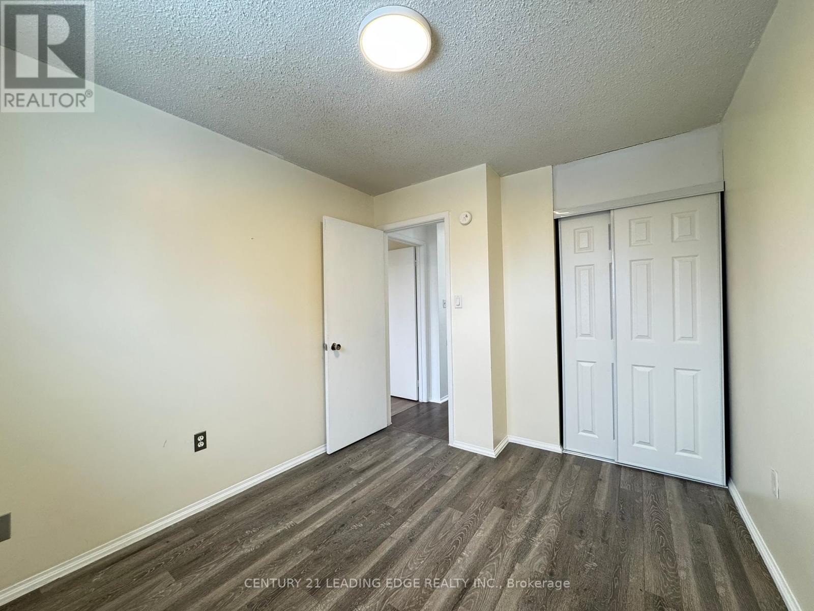 Upper - 29 Wellington Avenue E, Oshawa (Farewell), Ontario  L1H 8P1 - Photo 4 - E12174823