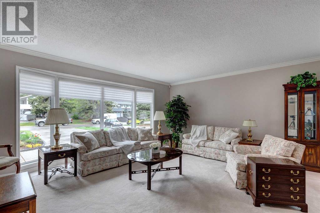 Property at 11003 Willowfern Drive SE image 3