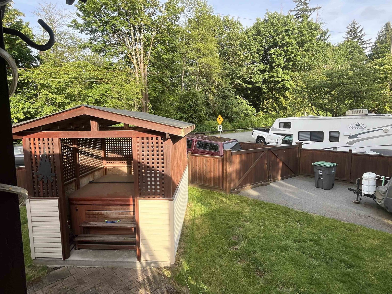 11380 Lansdowne Drive, Surrey, British Columbia  V3R 4Z9 - Photo 22 - R3002936