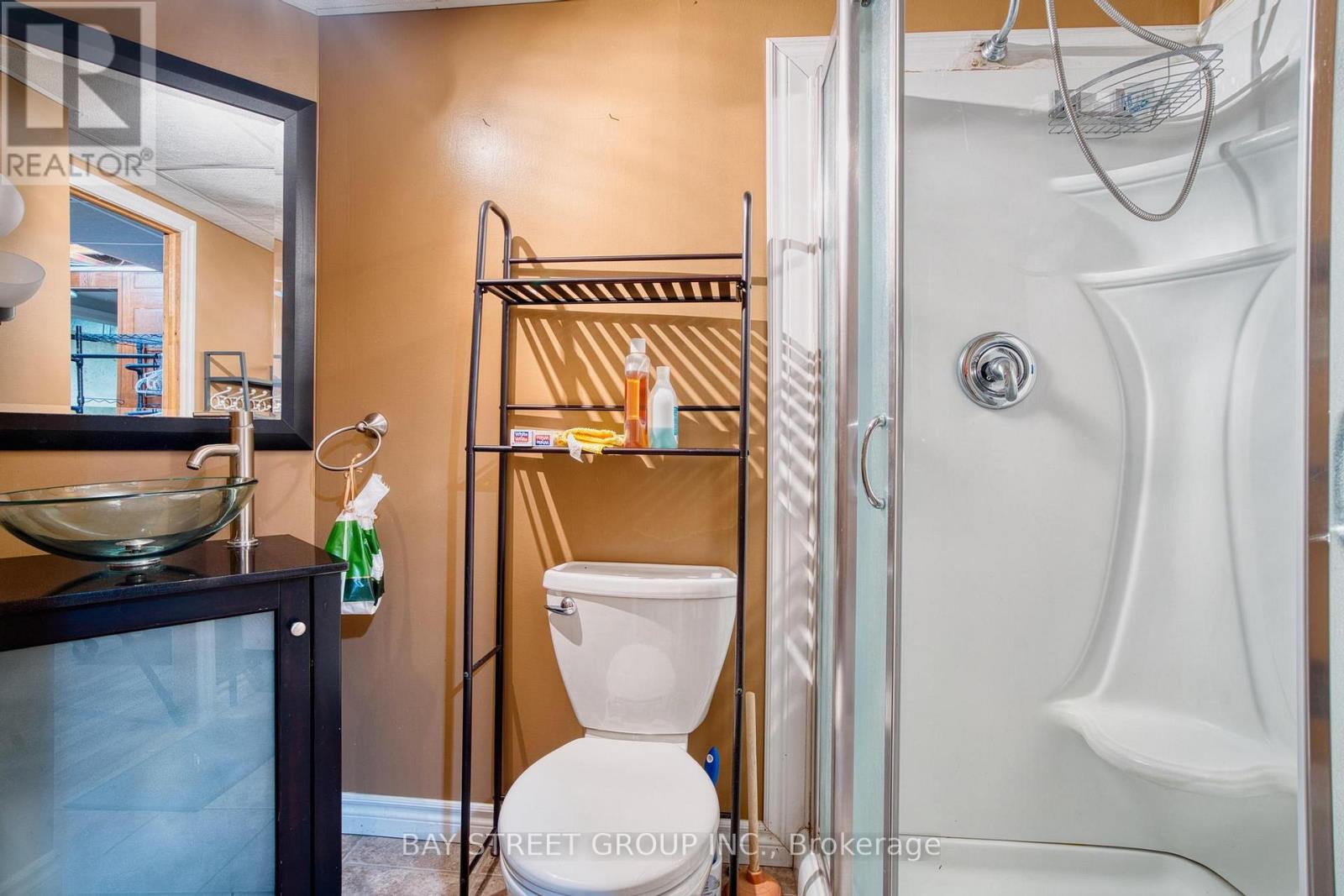 37 Wenlock Crescent, London North, Ontario  N6G 3B5 - Photo 24 - X12174832