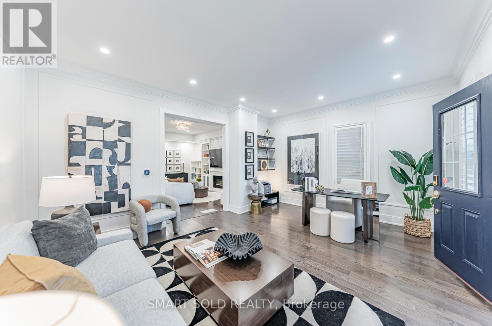245 Ranleigh Avenue, Toronto, Ontario  M4N 1X3 - Photo 3 - C12174867