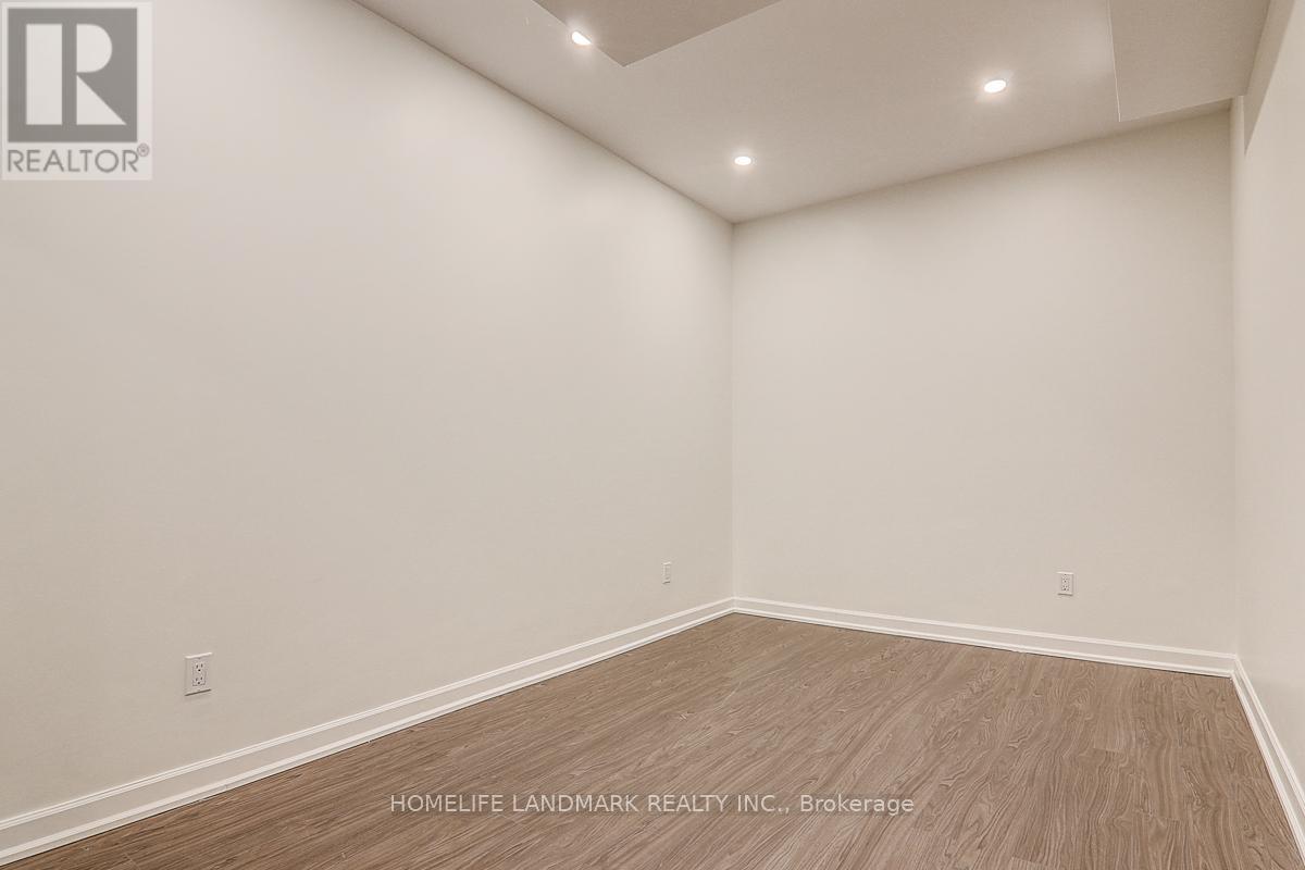 538 Jack Giles Circle, Newmarket, Ontario  L3X 1X9 - Photo 34 - N12174873