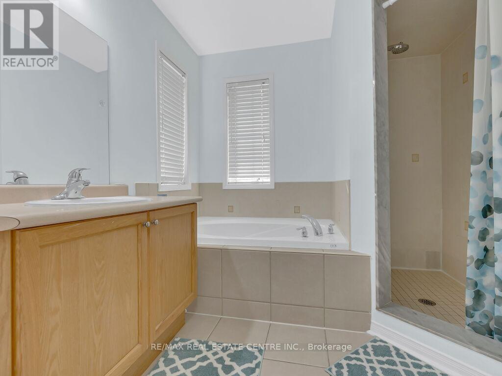 1270 Newell Street, Milton, Ontario  L9T 6C2 - Photo 17 - W12174860