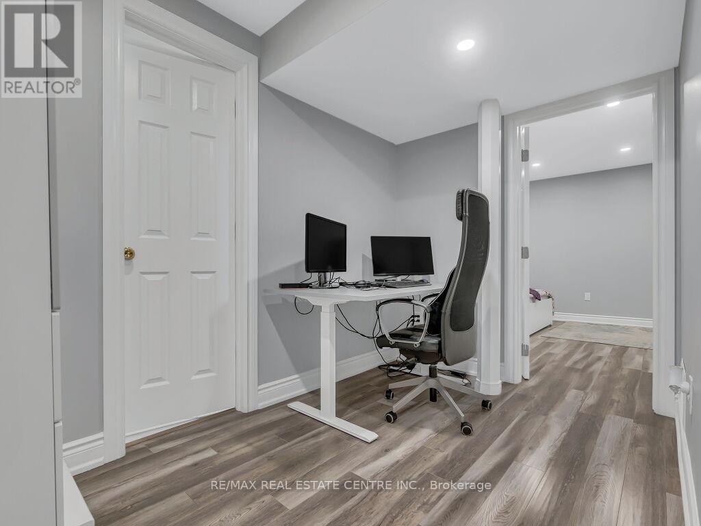 1270 Newell Street, Milton, Ontario  L9T 6C2 - Photo 24 - W12174860