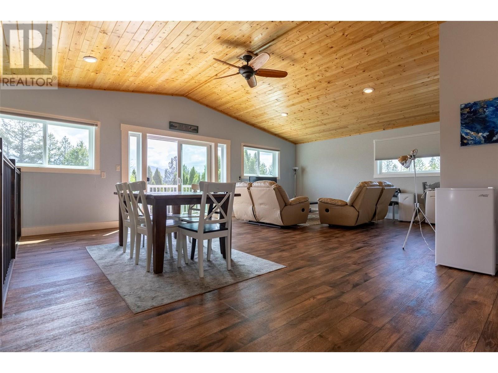 398 Currie Road, Baynes Lake, British Columbia  V0B 1T4 - Photo 47 - 10349262