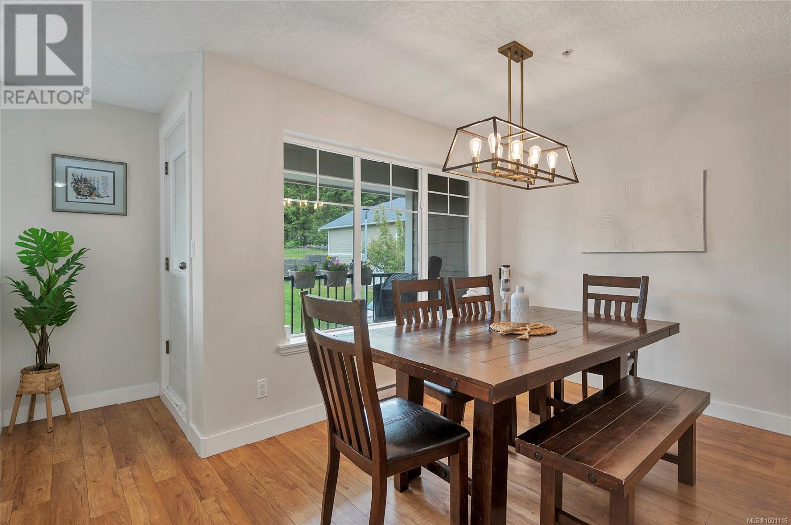 Property at 140 701 Hilchey Rd image 4