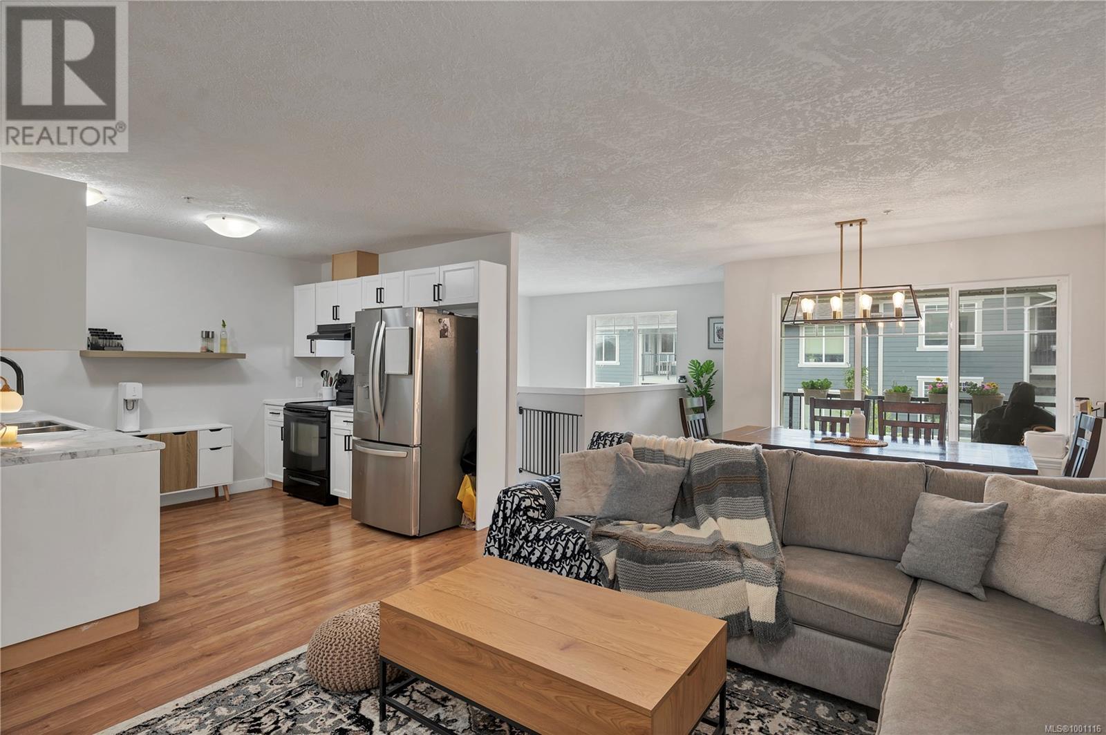 Property at 140 701 Hilchey Rd image 1