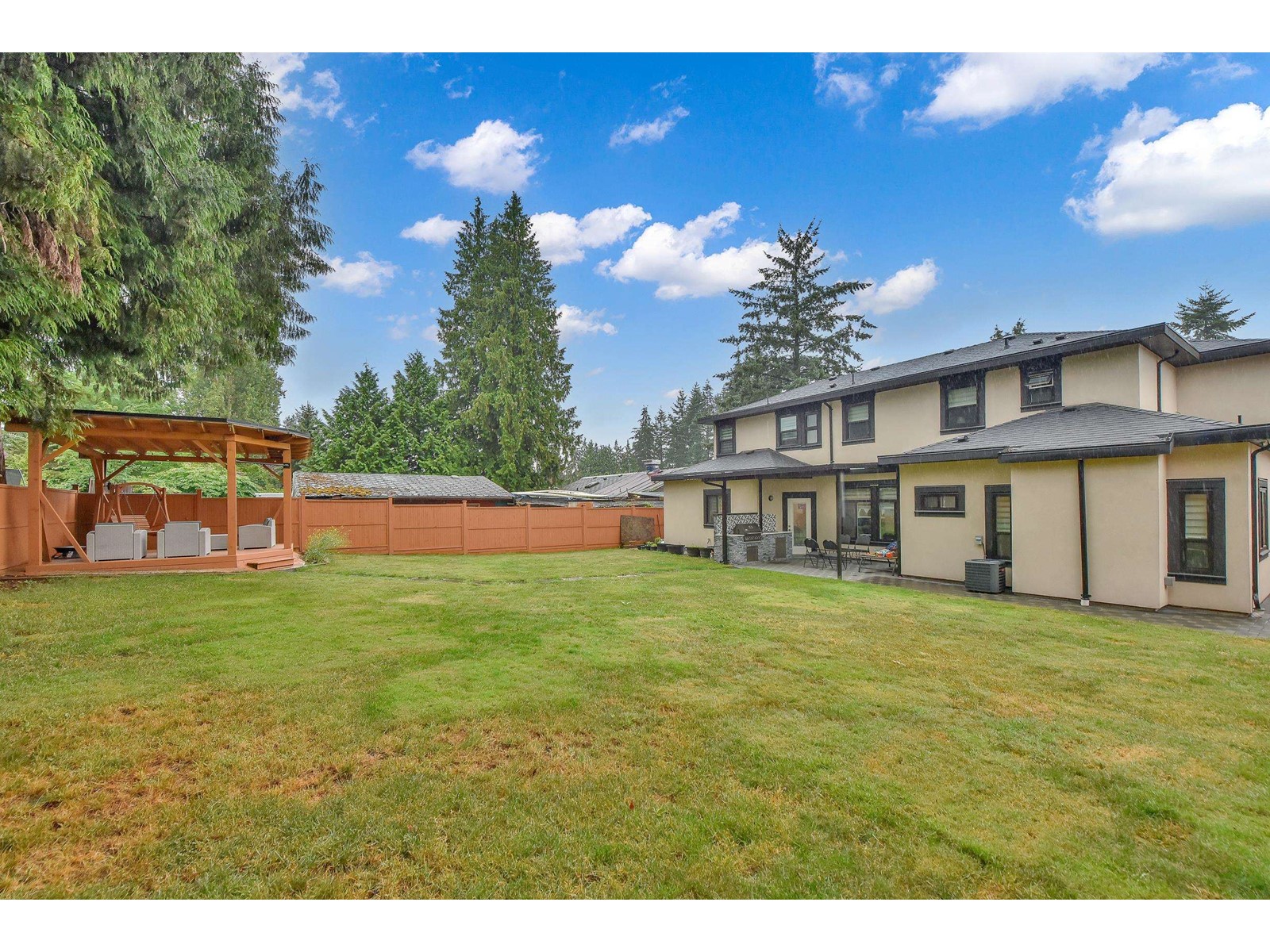 Property at 10266 126 STREET image 2