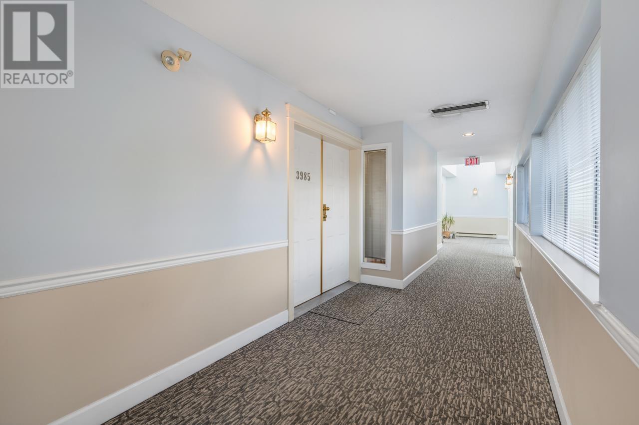 Property at 3985 CREEKSIDE PLACE image 3