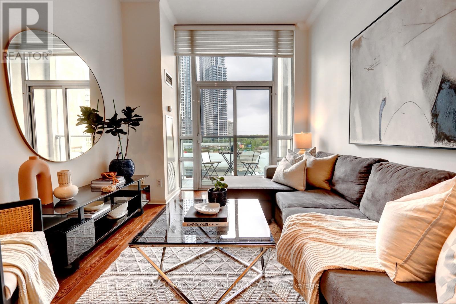 514 - 3391 Bloor Street W, Toronto (Islington-City Centre West), Ontario  M8X 1G3 - Photo 12 - W12174875