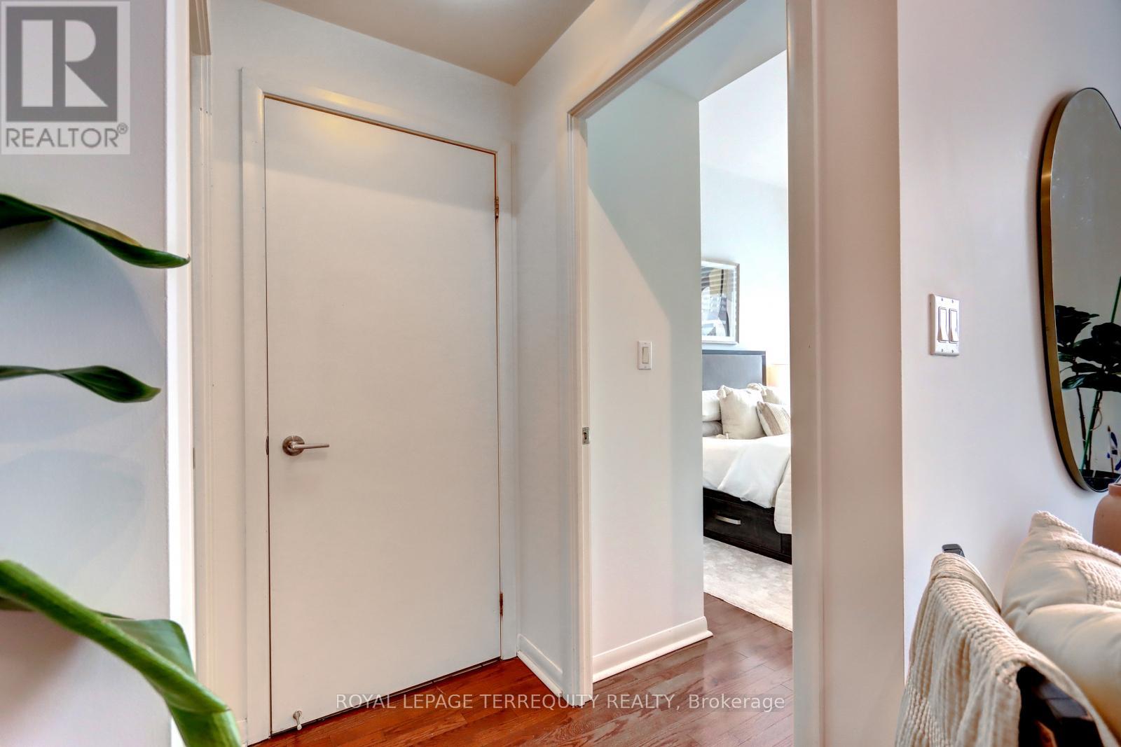 514 - 3391 Bloor Street W, Toronto (Islington-City Centre West), Ontario  M8X 1G3 - Photo 16 - W12174875