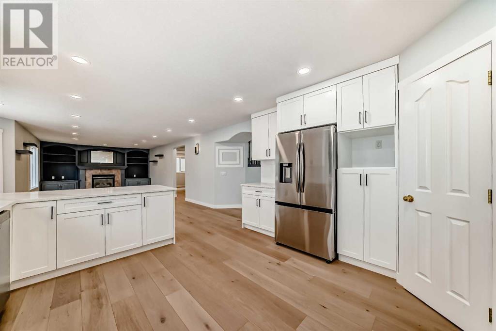 108 Cove Road, Chestermere, Alberta  T1X 1G1 - Photo 11 - A2222484