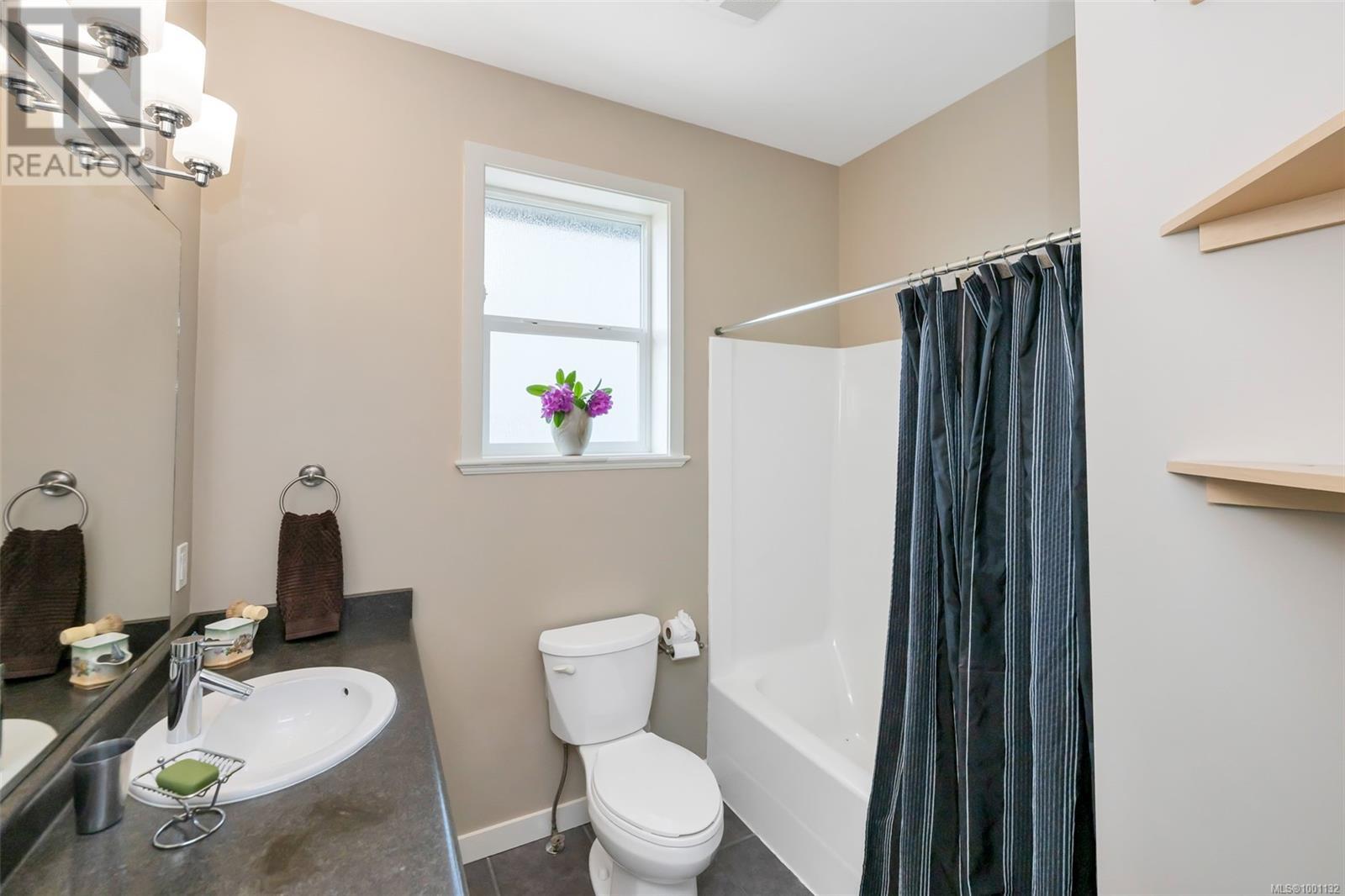 Property at 1903 Tominny Rd image 5