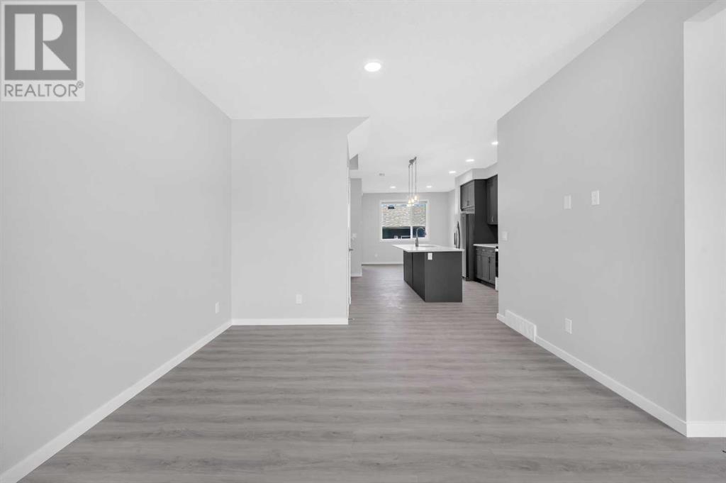 64 Savanna Place Ne, Calgary, Alberta  T3J 5P8 - Photo 5 - A2219182