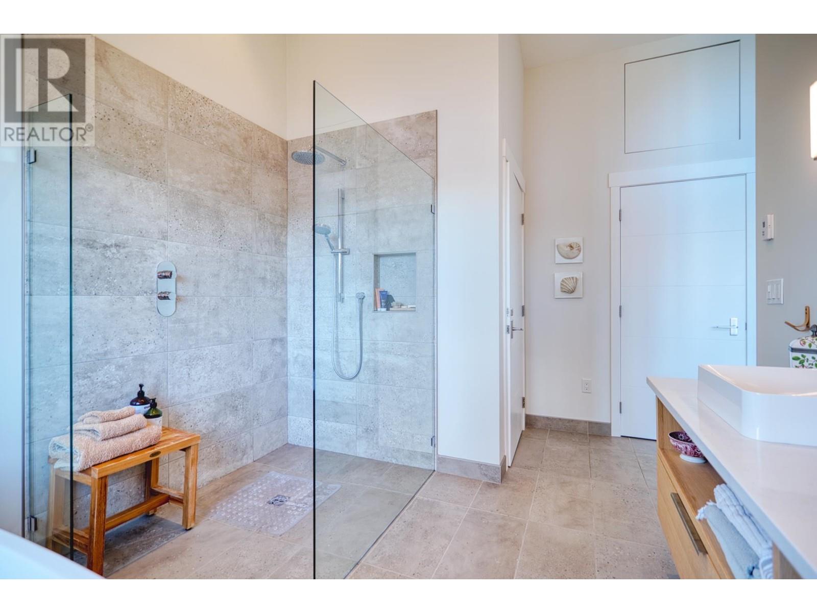 7503 Eureka Place, Halfmoon Bay, British Columbia  V7Z 1A1 - Photo 24 - R2958924