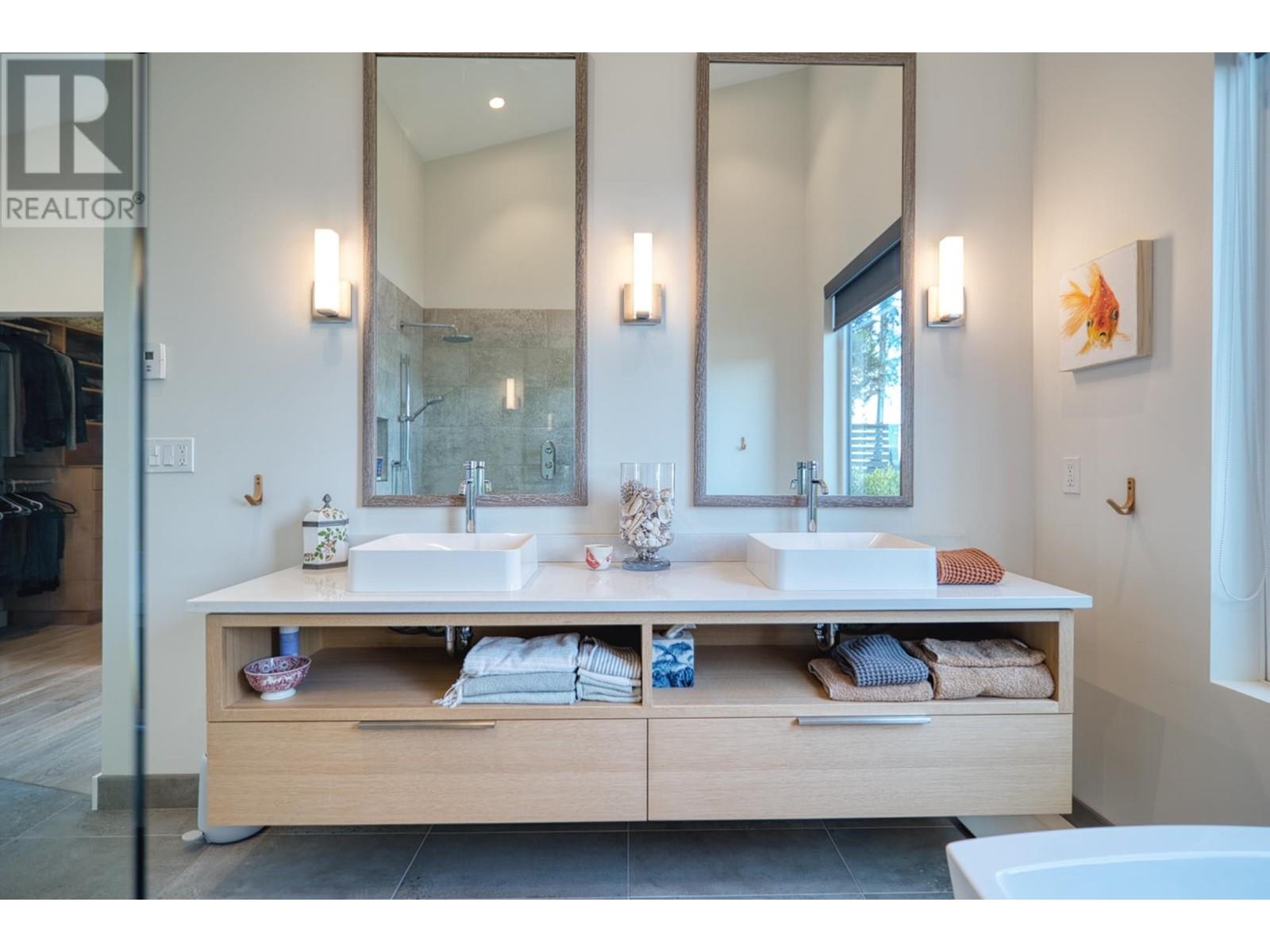 7503 Eureka Place, Halfmoon Bay, British Columbia  V7Z 1A1 - Photo 23 - R2958924