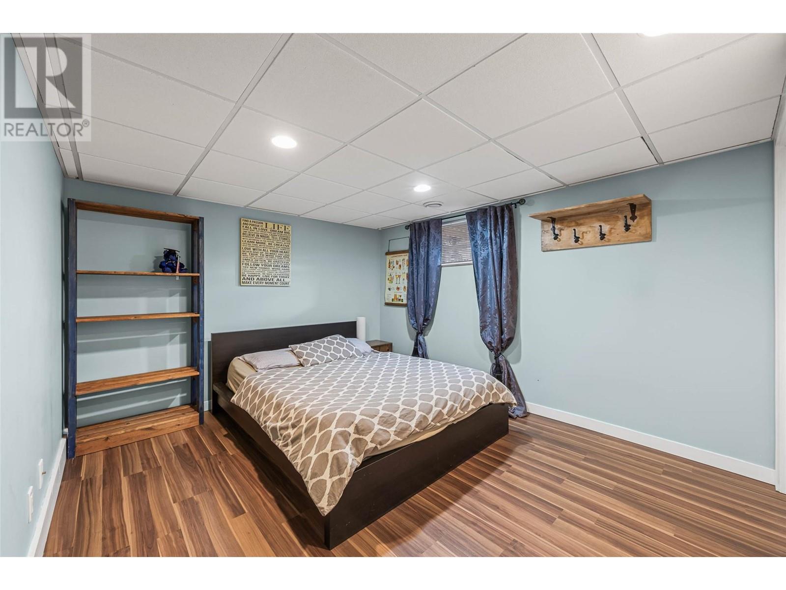 2475 Glenview Avenue, Kamloops, BC V2B4L5