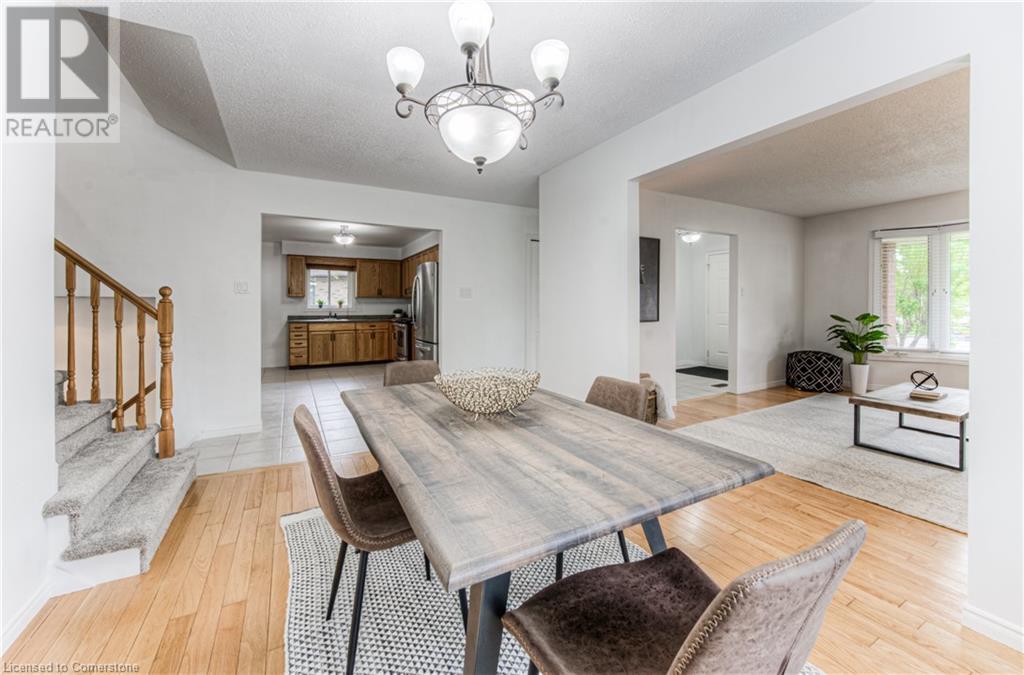 171 Mayberry Court, Waterloo, Ontario  N2K 3K2 - Photo 13 - 40733912