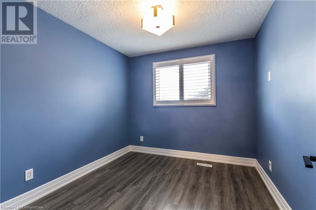 44 Oakhurst Crescent, Kitchener, Ontario  N2B 3K3 - Photo 15 - 40733417