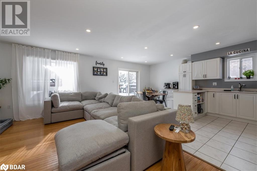 73 Nicklaus Drive, Barrie, Ontario  L4M 6V7 - Photo 7 - 40733949