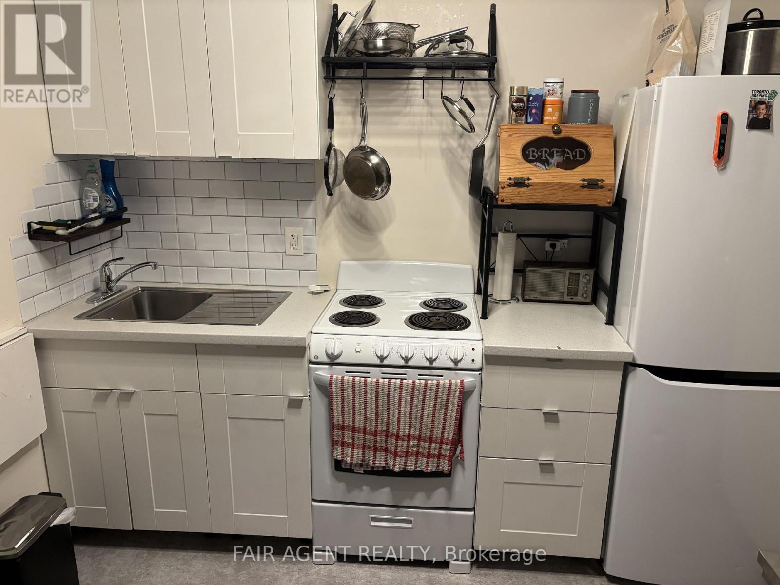 75 John Street, Brockville, Ontario  K6V 5B1 - Photo 35 - X12174479
