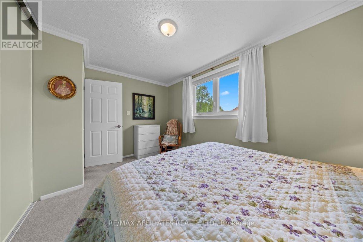 285 Mockingbird Drive, Ottawa, Ontario  K1E 2A4 - Photo 22 - X12173125