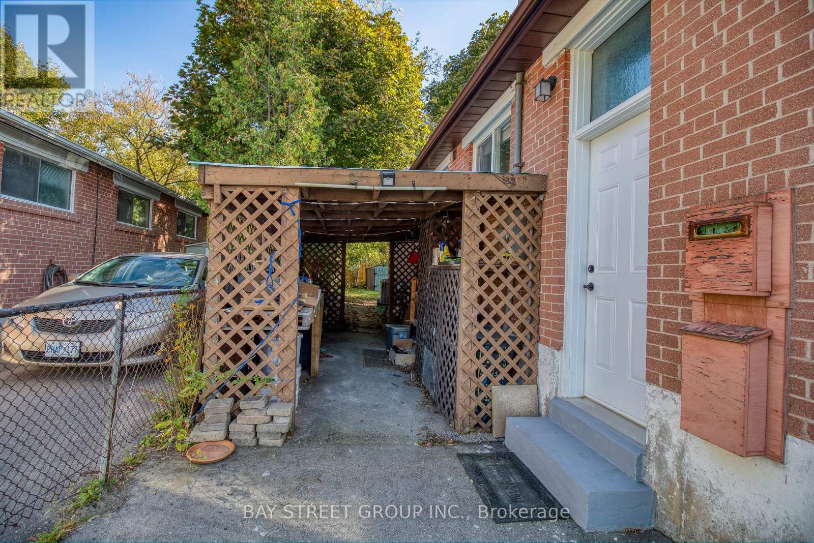 Basement #1 - 65 Davis Road, Aurora, Ontario  L4G 2B4 - Photo 12 - N12171845